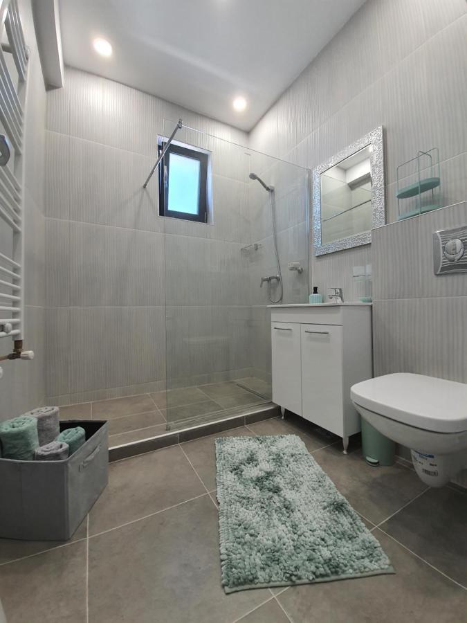 Apartament Lux Eika Нэводари Экстерьер фото