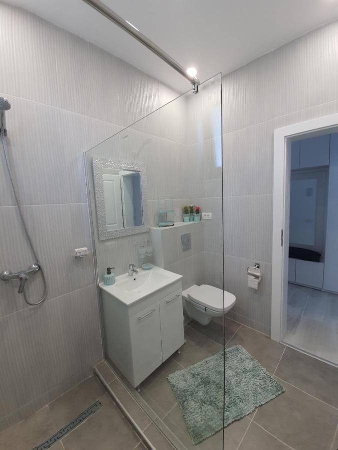 Apartament Lux Eika Нэводари Экстерьер фото
